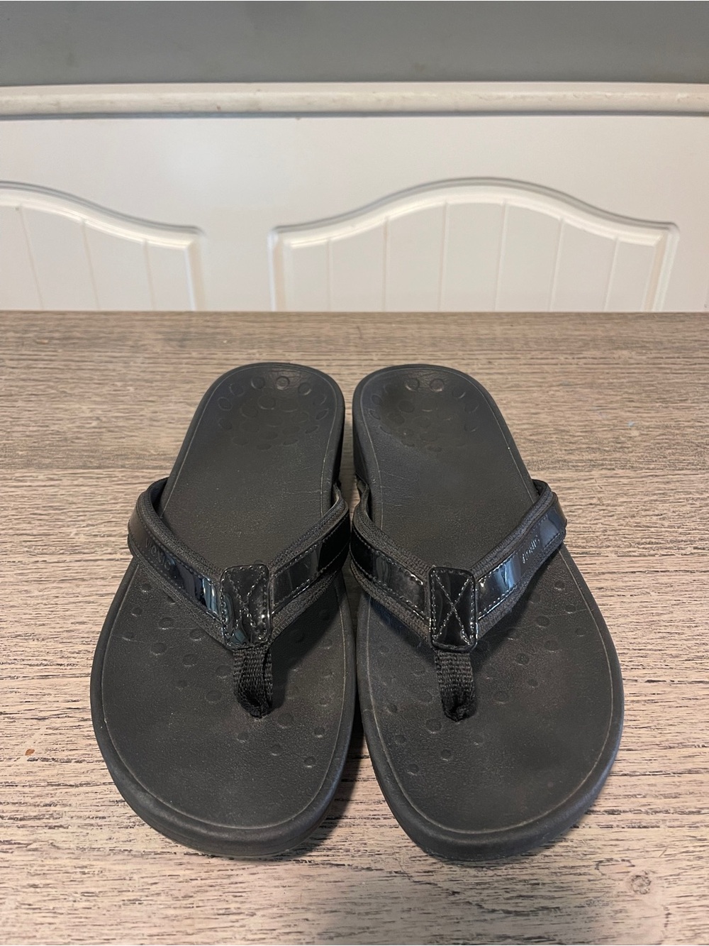 VIONIC High Tide Platform Flip Flop Sandals Black Size 9